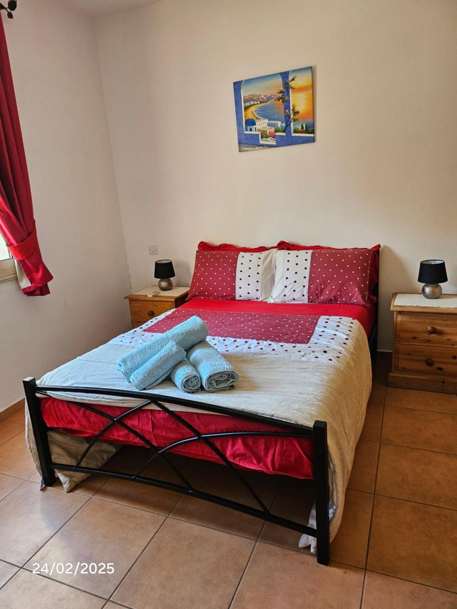 Paphos Holiday Home Esterno foto
